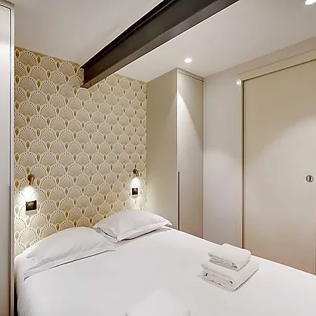 Hotel Stunning - 4br8p - Mail