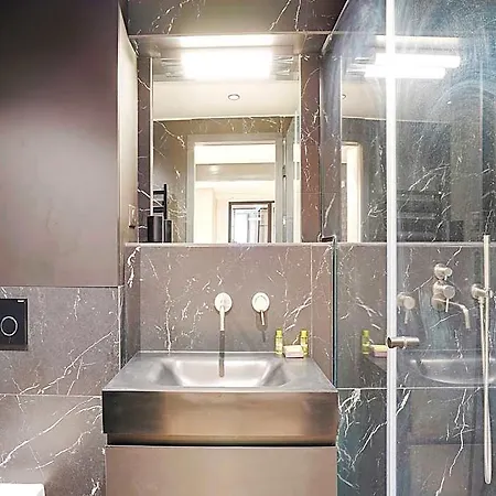 Stunning - 4br8p - Mail 2*
